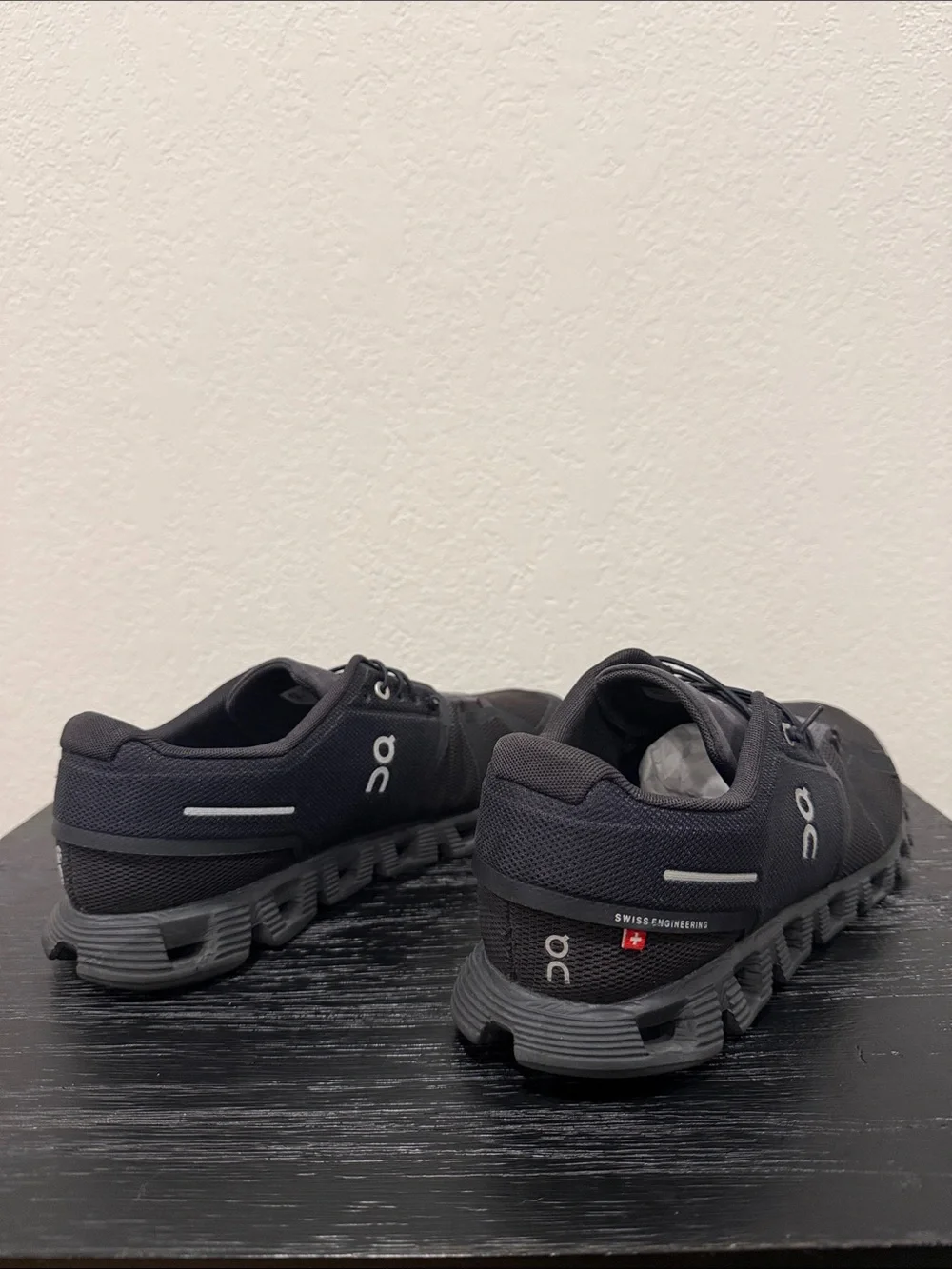 On Running Running Men's Cloudswift Black Running Shoes